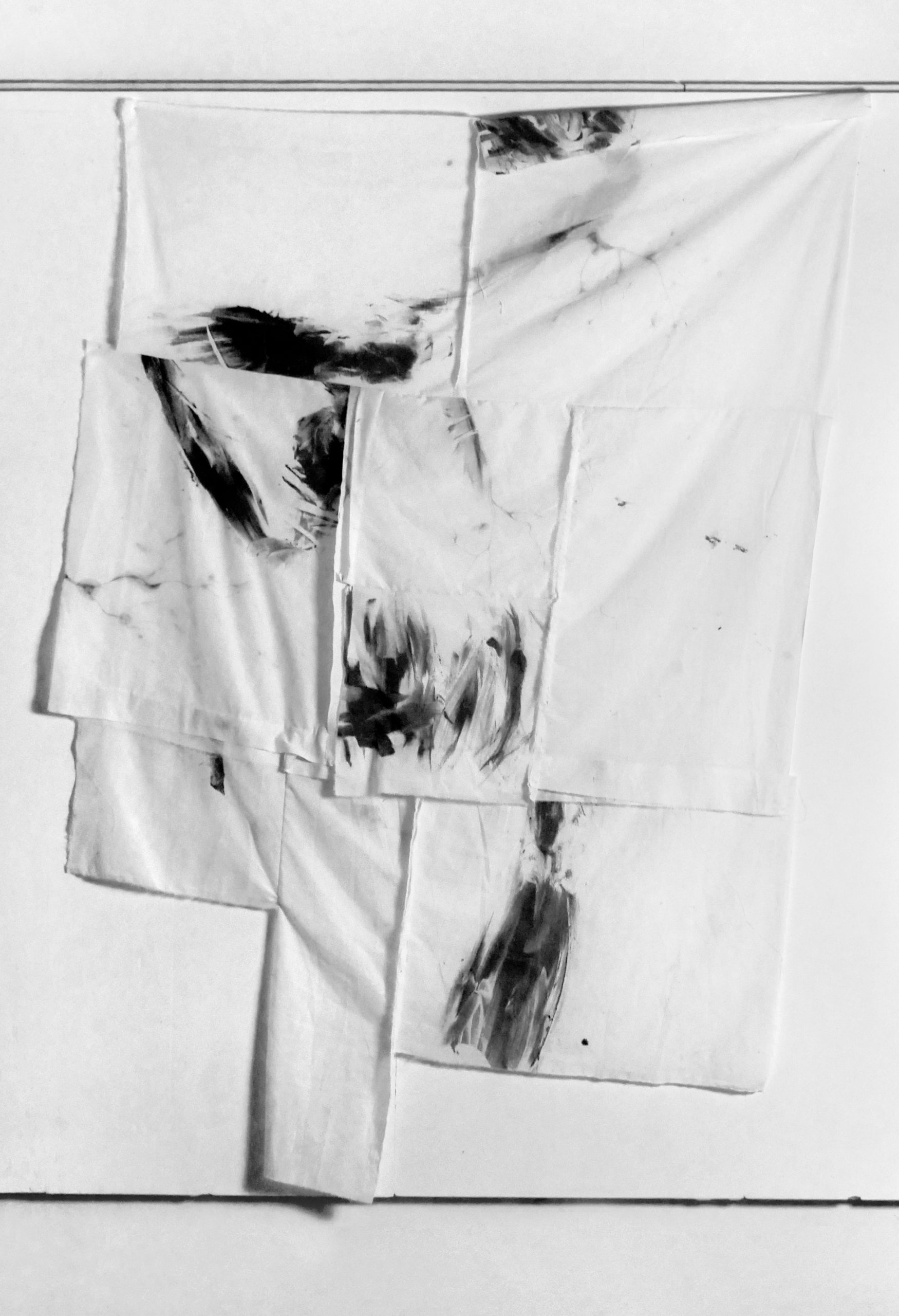 całun V, tkanina bawełniana, tusz, farba akrylowa, 180 x 100 cm